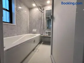 New 90sqm Charming & Stylish Shibuya Villa,3BR,4min Train to Shinjuku, Quiet - Image 4