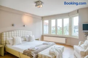 Stunning 3-Bedroom apartment with panoramic view - Image 5