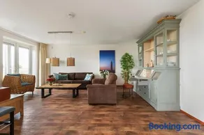 602S 4-pers apartment with unique beach view - Image 2