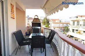 Elegant apartment near the beach - Image 5