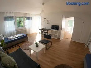 Moderne Zimmer in zentraler Lage bei Stay Time - Image 2