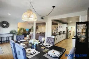 Stylish Ranch with Gorgeous Swimming Pool & Piano - Image 4