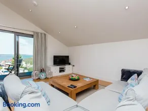 Solent Lawns - Image 4