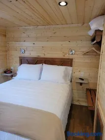 066 South Rim Grand Canyon Tiny Home Sleeps 8 - Image 3