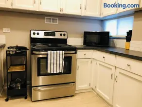 6th Floor 2-Bedroom Condo with Parking - Image 4