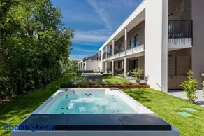 SHILOH Private Luxury Apartments - Image 1