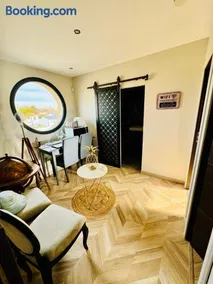 Villa Cardelin, Chambre privée, proche Aéroport et Airbus, - Image 5