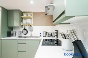 3-Bedroom Apartment 2-Bathrooms 2-Off Street Parking Spaces - Image 3