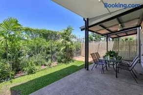 Botanic Beauty - Stunning 3 Bedroom Townhouse - Image 4