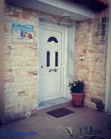 Matina's Apartments - Image 2