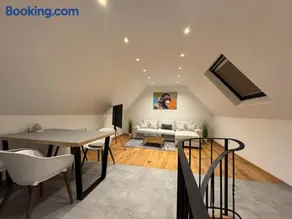 Old bakery, air conditioning, pool, terrace, dogs allowed - Image 2