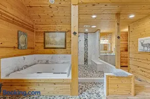 Cabin For Two Near Helen w Spa Amenities - Image 3