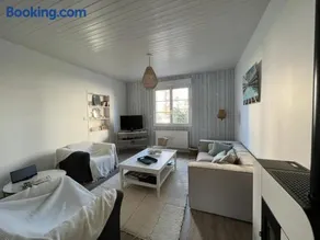 Maison 4 chambres avec piscine - Image 3
