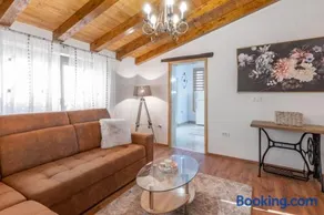 Villa Bonissa, a private and tranquil haven amidst nature - Image 1