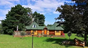 A l'abri des cyprès - Image 1