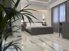 B&B Arcade Luxury - Image 1