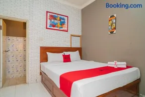 RedDoorz at Oro Oro Ombo Batu - Image 1