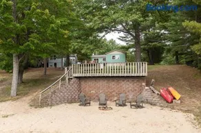 Rennie Lake Hideaway Cottage - Image 1