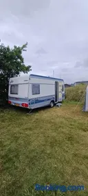 Caravan Petiet - Image 1