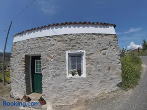 Palheiros da Ribeira - Image 1