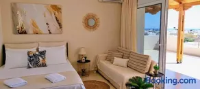 Perfect View Luxury Apartment - Image 3