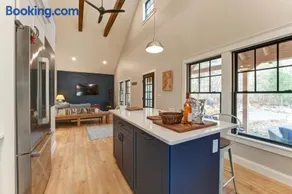 Thistle Pond Cottage - Image 4