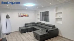 Appartement cozy et confort avec JACUZZI proche CDG Parc Astérix Chantilly Paris - Image 3