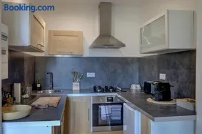 Charmant appartement dans bel immeuble HP Les Oliviers-5 - Image 4