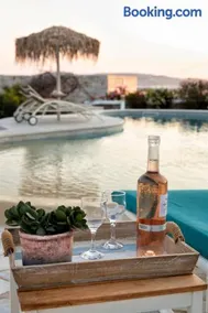 Aegean Seashell Villa with Private Pool - Image 2