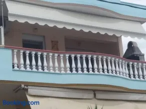 Elegant apartment near the beach - Image 3