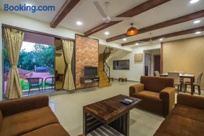 SaffronStays Ekaant- 3BR pet-friendly pool villa with lawn, games & river walk in gated community near Mumbai - Image 4
