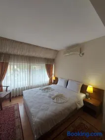 Elegant Complex - Image 3