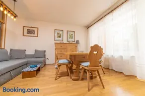 Ladurner Home - Image 5