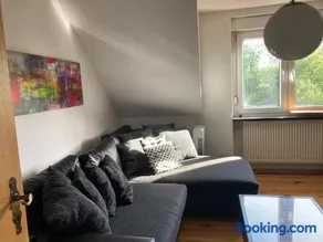 Sonnige Etagen-Wohnung, alleinige Nutzung, Wasserbett - Image 2