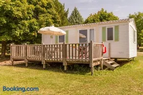 Camping le Petit Trianon de Saint Ustre - Image 2