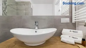 Leopold Winter Residence - BillBerry Apartments - Image 3