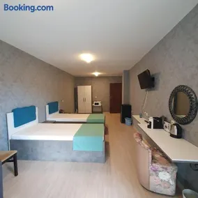 Lake View Deluxe Tryavna БЕЗПЛАТЕН БАСЕЙН ДО 12ти СЕПТЕМВРИ БЕЗПЛАТЕН ПАРКИНГ - Image 4