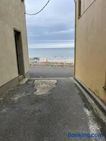 The Beach House - Image 2