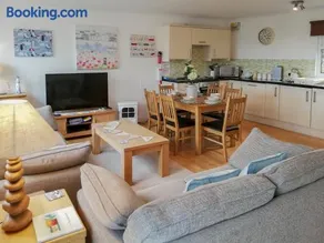 Trevone - Image 2