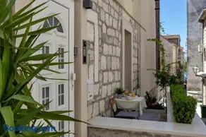 Luxury City Center Apartments - Image 3