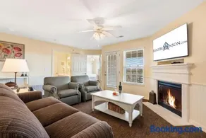 Expansive Condo w Table Rock Lake Access-Free Attraction Tickets-2 Kitchens - Image 1