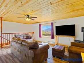Yellowstone Treasure Retreat - Image 5