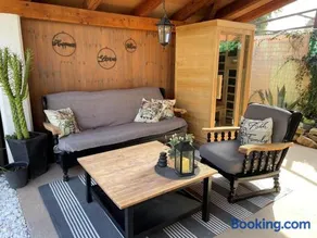 Villa Noa jacuzzi & sauna - Image 2