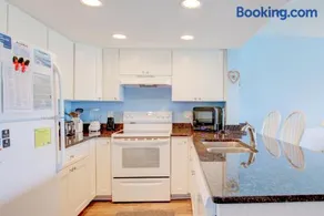 Surf City condo with community pool & direct beach access! - Image 1