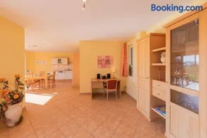 Storchenruh- Familienfreundliches Ferienhaus mit Terrasse & direkter Golfplatzlage - Image 4