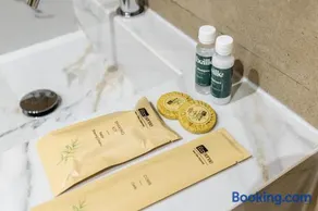 Abeille Rooms - Image 3