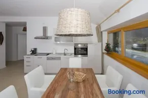 Apartments Mengore - Image 3