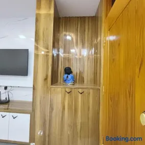 Luxury 2BHK Penthouse Manikonda 2 ACs Brand New - Image 3