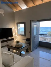 Villa Harmonia II-Seafront Retreat - Image 4
