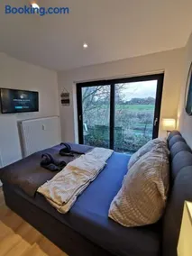 Tiny Home mit Panoramaterrasse - Ausblick ins Grüne inklusive - Image 2